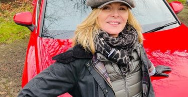 Kim Cattrall Reveals ‘Unwanted D--k Pic’ Storyline is Why She Quit ‘Sex’